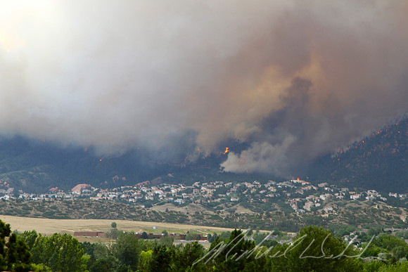 This could be the last clear photo of the Mountain Shadows neighborhood